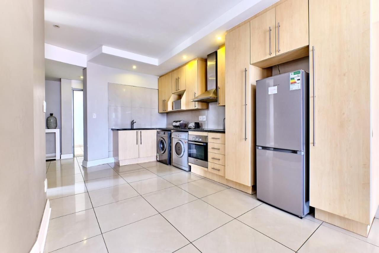 Sandton Serviced Apartments@Hydro Johannesburg Zimmer foto